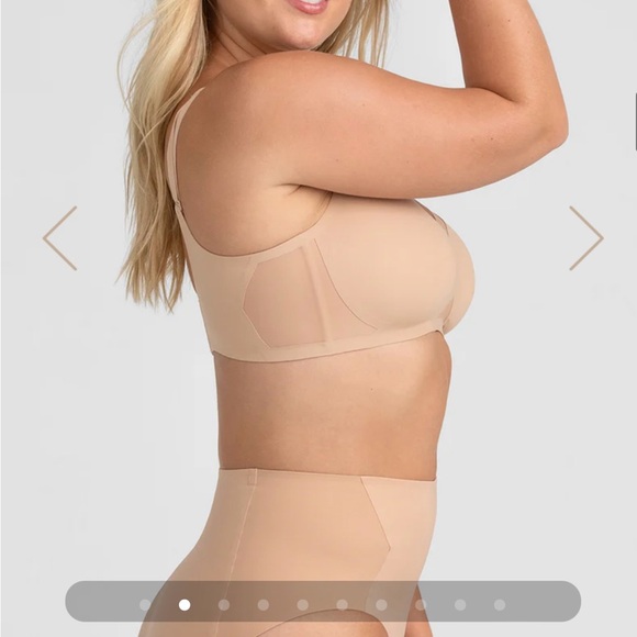 Two Honeylove Crossover Bras - Picture 4 of 11